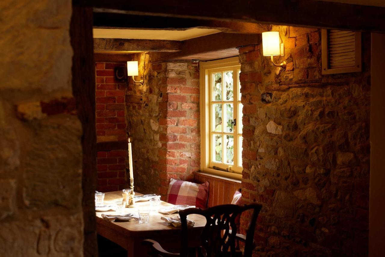 The Queen'S Head Broad Chalke Exterior photo